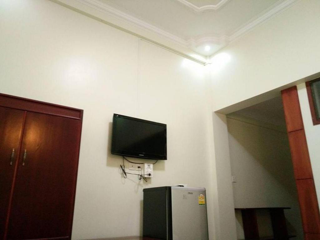 Golden Guest Hotel Dawei Exterior photo