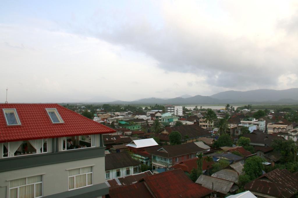 Golden Guest Hotel Dawei Exterior photo