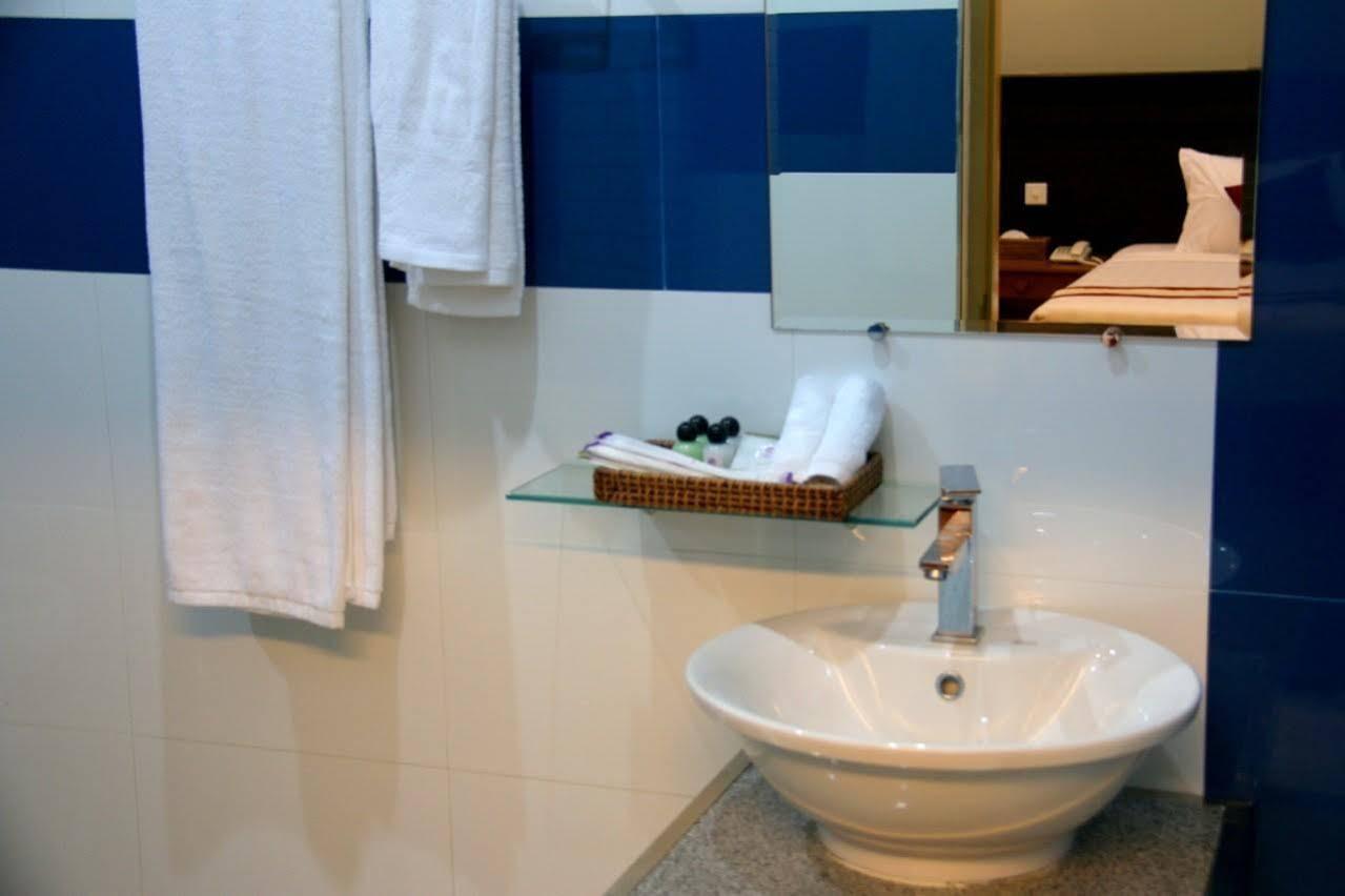 Golden Guest Hotel Dawei Exterior photo